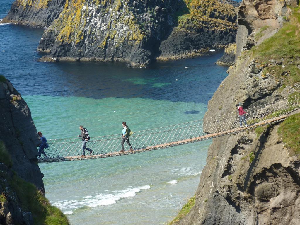 White Park Bay Youth Hostel Ballintoy Extérieur photo